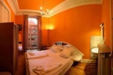Annenhof Hotel *